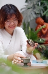 Lư gốm ân lành xanh ngọc
