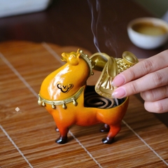 Lư đồng lộc mã vàng