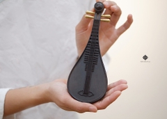 Đàn tỳ bà xông trầm gỗ mun