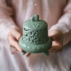 Lư gốm men ngọc hoa sen cổ điển