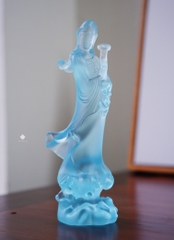 Tượng Quan Âm Như Ý lưu ly xanh ngọc