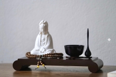 Tượng Bồ tát Bạch y Quán Âm sứ trắng 9cm