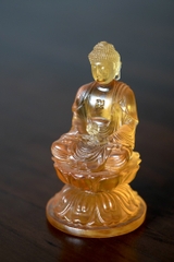 Tượng Đức Phật A Di Đà lưu ly vàng 9.8cm