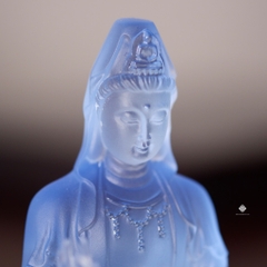 Tượng Quan Âm lưu ly xanh dương 13cm