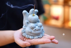 Sư tử lạc hồng đá sa thạch