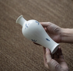 Bình gốm hoa lan vẽ tay dáng chum cao 17.5cm