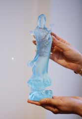 Tượng Quan Âm Như Ý lưu ly xanh ngọc