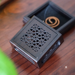 Lư vuông vạn phúc gỗ đàn hương tím