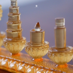 Quý phẩm cúng dường lưu ly vàng