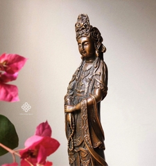 Tượng đồng Quan Âm cầm chuỗi 26cm
