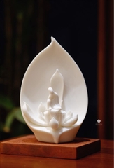 Tượng gốm "Liên hoa sinh"