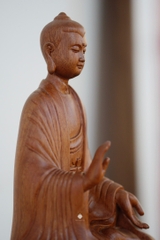 Tượng Phật an lành vô uý gỗ gụ