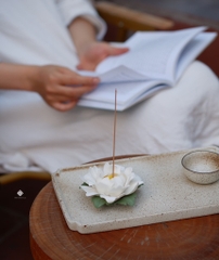 Lư gốm mẫu đơn trắng 9cm
