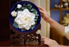 Đĩa trang trí hoa mẫu đơn trắng 25cm