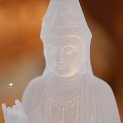 Tượng Quan Âm Bồ tát lưu ly trắng 21.5cm