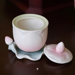 Chén nước hoa sen sứ màu