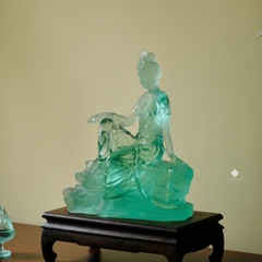 Tượng Quán Tự Tại lưu ly ngọc bích