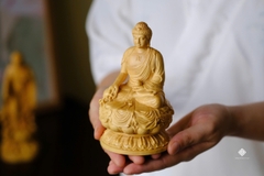 Tượng Phật Dược Sư từ hoà gỗ hoàng dương lá nhỏ