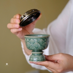 Lư gốm thanh diệp