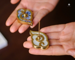 Vân mây cát tường xông nhang trầm - màu trắng