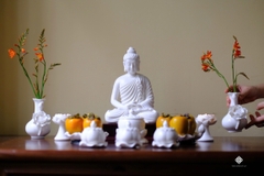 Ban thờ bạch liên
