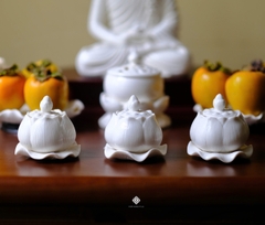 Ban thờ bạch liên