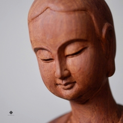 Tượng Giác Ngộ Tự Tại gỗ gụ bản mộc