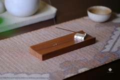 Khay gỗ xông trầm thư hương