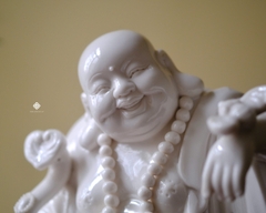 Tượng Đức Phật Di Lặc phúc hỷ sứ trắng