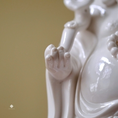 Tượng Đức Phật Di Lặc phúc hỷ sứ trắng