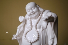 Tượng Đức Phật Di Lặc phúc hỷ sứ trắng