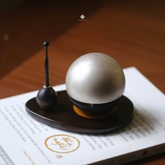 Chuông đồng Nhật Bản ngọc hưởng âm xám khói 5.4cm