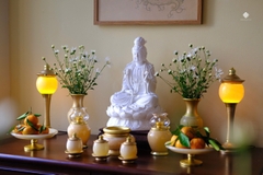 Ban thờ ngọc bích vàng