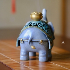 Lư đồng lộc tượng - màu trắng