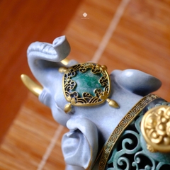 Lư đồng lộc tượng - màu trắng