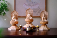 Tượng Quan Âm Bồ Tát gỗ bách 29cm