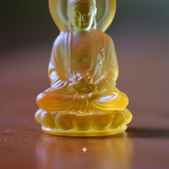 Mặt dây Đức Phật A Di Đà lưu ly vàng
