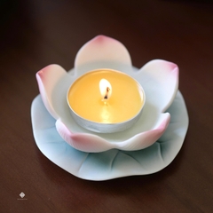 Ban thờ hoa sen sứ màu