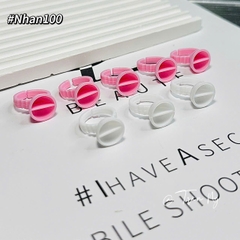 Nhẫn đựng keo 100 chiếc 2 ngăn