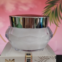 KEM DƯỠNG DA MẶT BAN NGÀY - PREMIUM DAY FACE CREAM