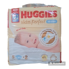 Tã dán Huggies skin perfect S80