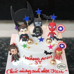 Bánh Siêu nhân Chibi tông kem trắng mặt nạ người dơi sz20 [MS: 0043]