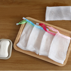 Túi Tạo Bọt Xà Phòng Tiện Lợi 2 Lớp Có Dây Rút Kích Thước 15x9cm Dạng Lưới - 1 Túi (Màu Ngẫu Nhiên)