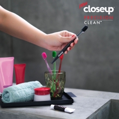 Bàn Chải Đánh Răng Closeup Precision Clean Siêu Mềm