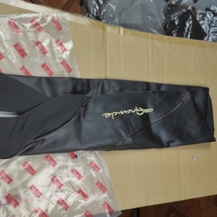 Vỏ yên Grande thêu hai bên