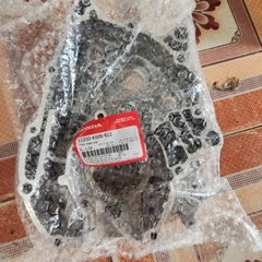 Thân máy trái