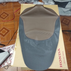 Vỏ yên AIR BLADE 125 nâu đen