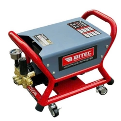 Máy rửa xe 3500W BTEC BT3510
