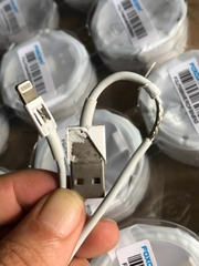 [SE9.7] Cáp sạc Iphone X 6ic bọc kẽm xài tốt