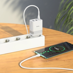 [SE151]Cốc sạc nhanh Hoco N21 Pro QC3.0+PD (2 USB+1 Type C) 30W